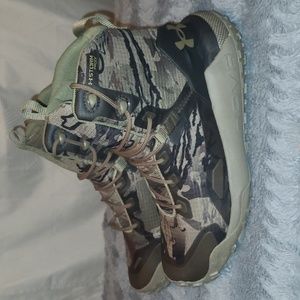 Under Armour HOVR H Storm Proof Women 9.5